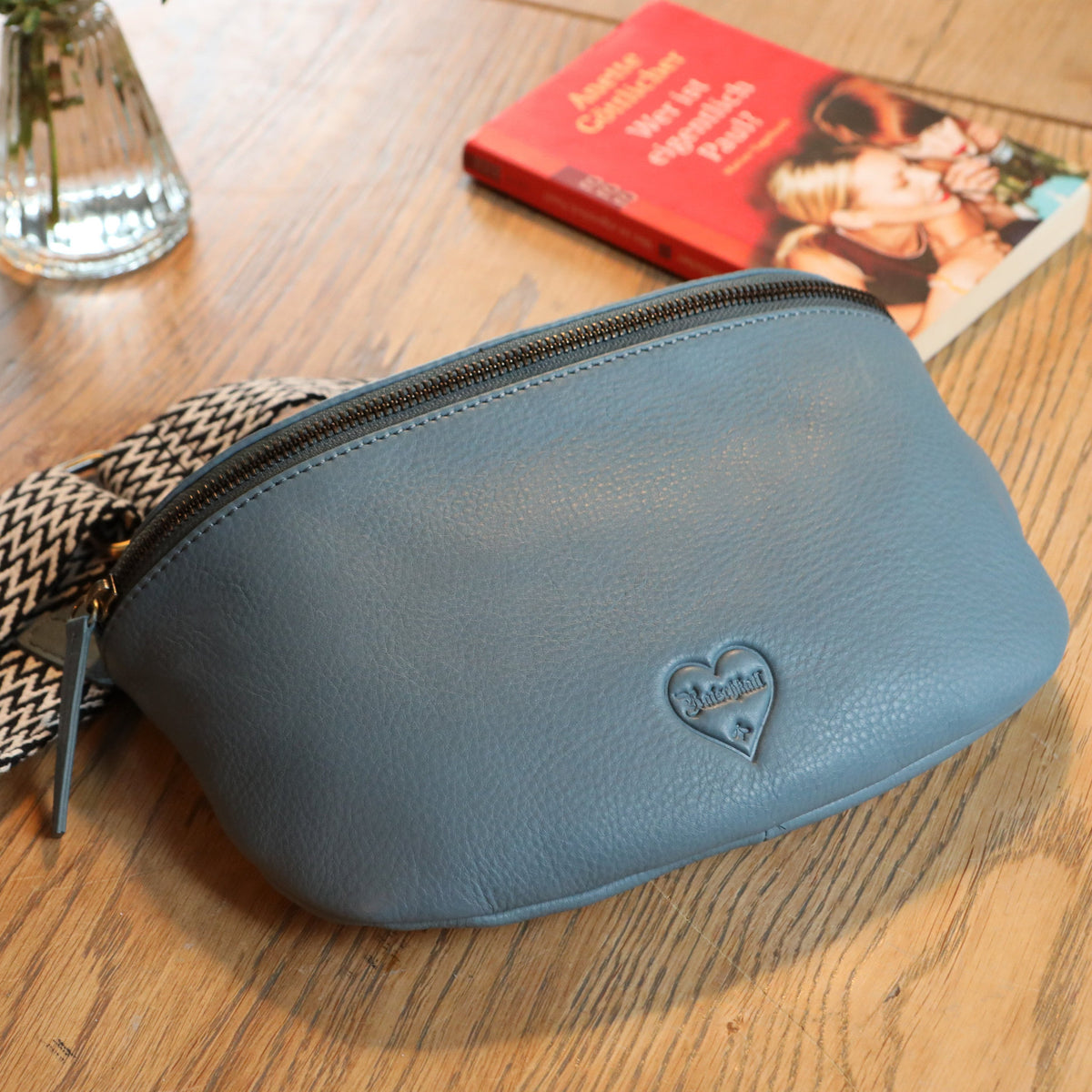 Smart Phone Bag Lilie made of buffalo leather, view 11