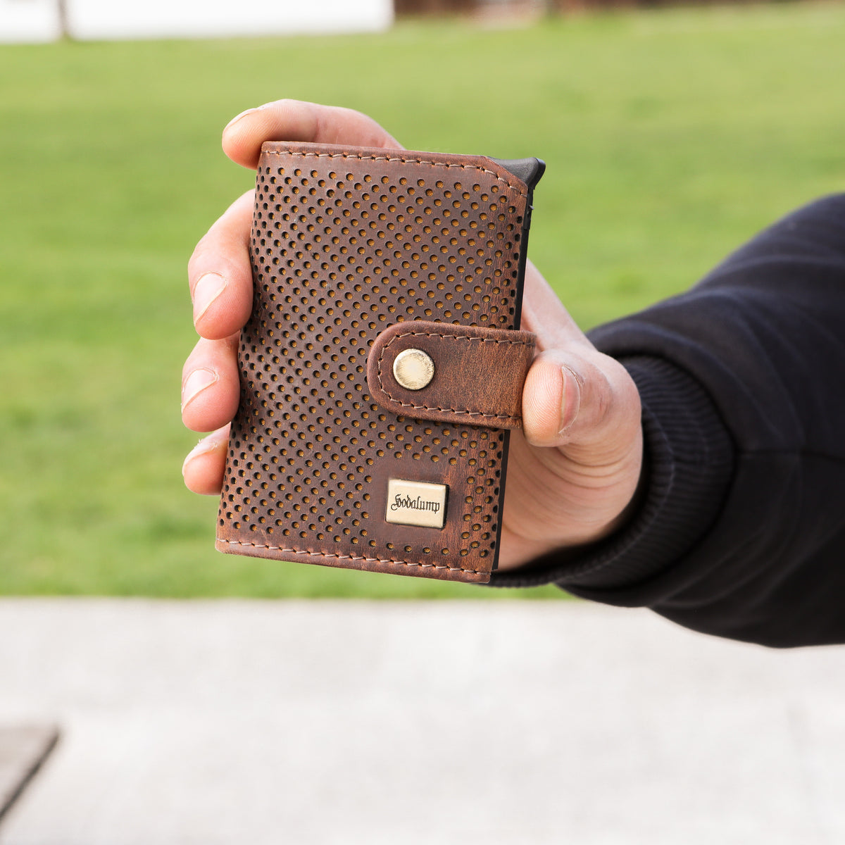 Hodalump Edition Card Holder made of buffalo leather, view 4