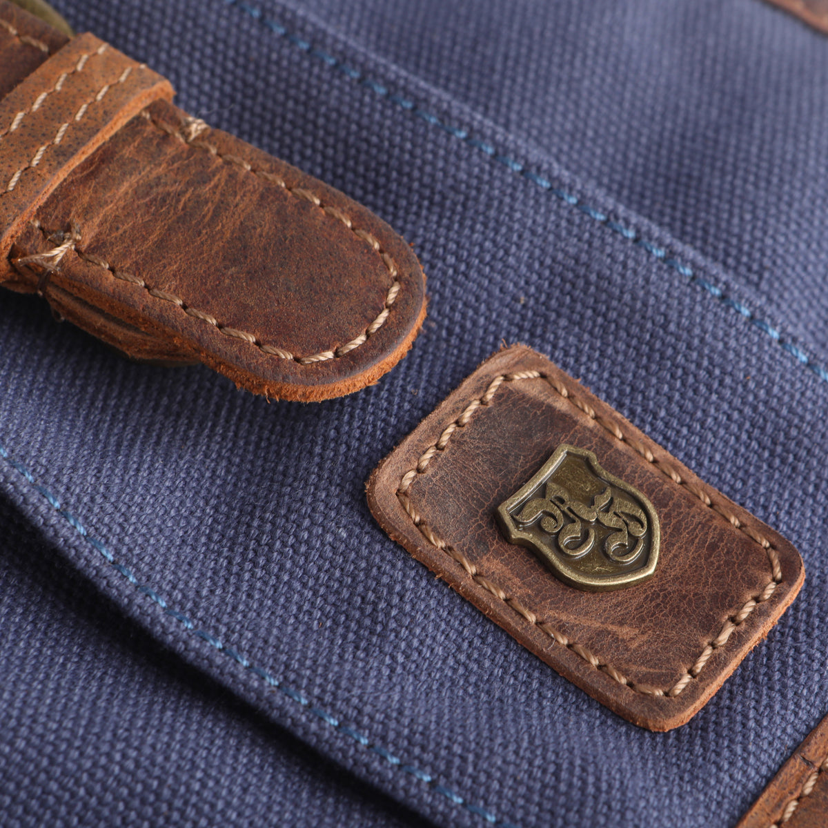 Petit sac bandoulière de voyage en cuir de buffle, vue 5