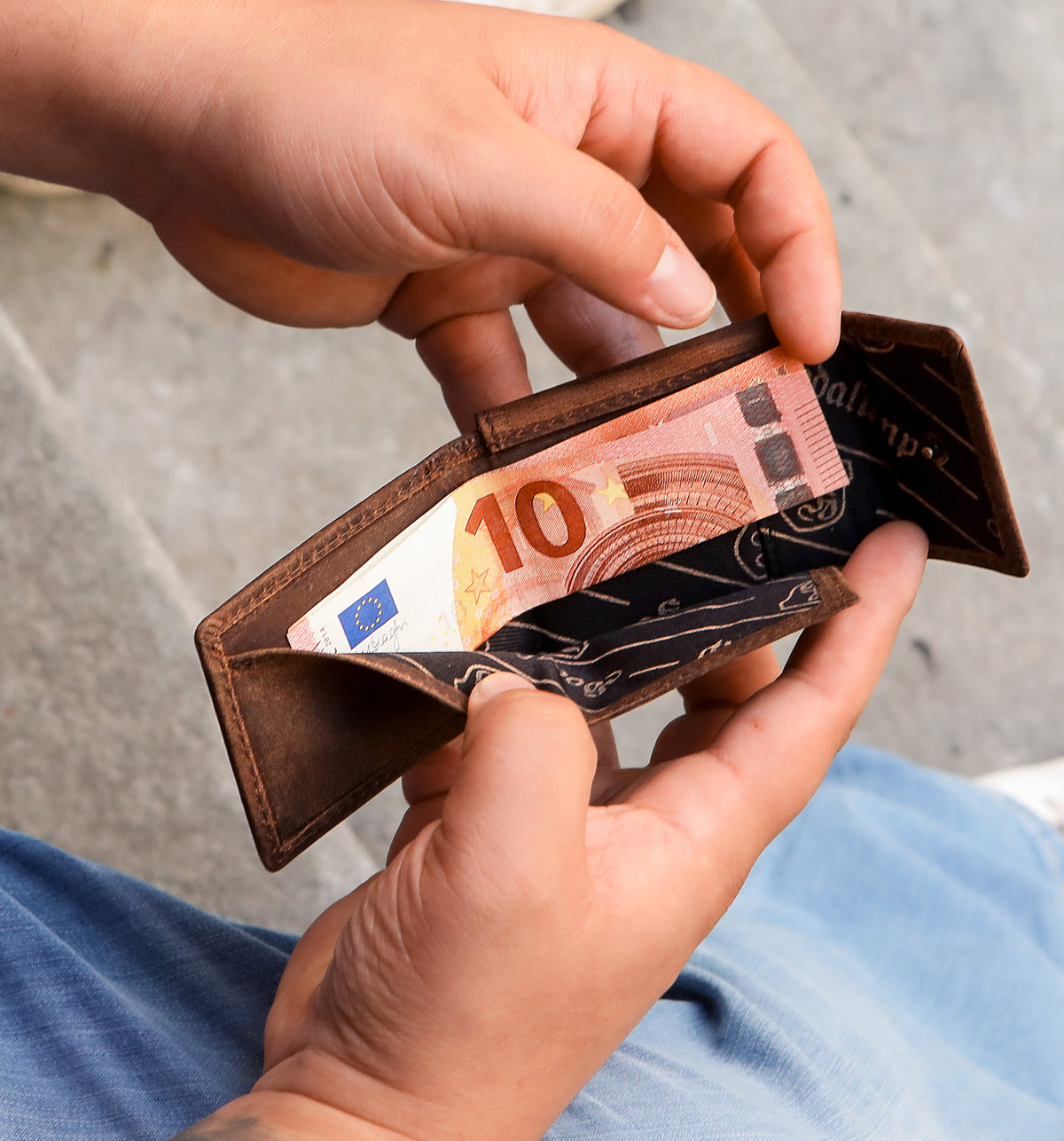 Key Wallet made of buffalo leather, view 4