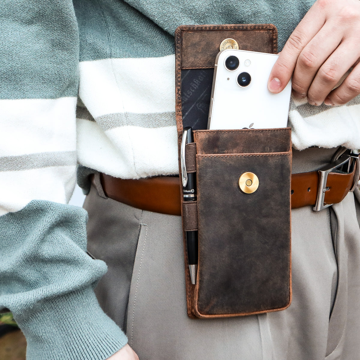 Hodalump Phone Pouch for Your Belt – Practical, Secure made of buffalo leather, view 8
