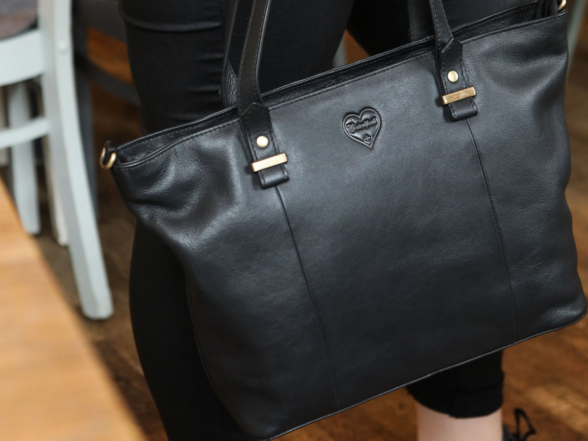 Shopper Handbag Luise made of buffalo leather in black, view 17