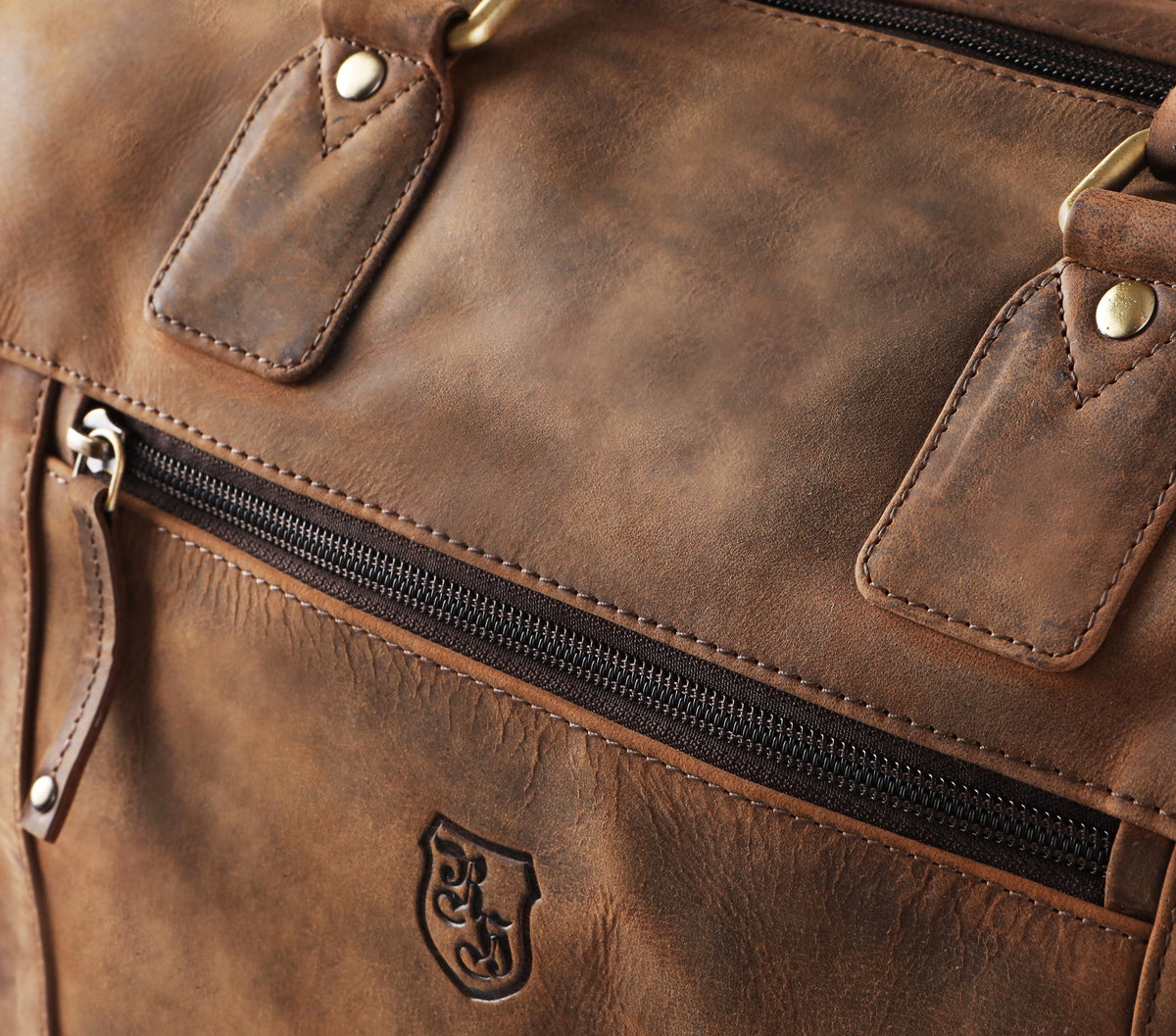 Hand Luggage & Gym Bag made of buffalo leather, view 12