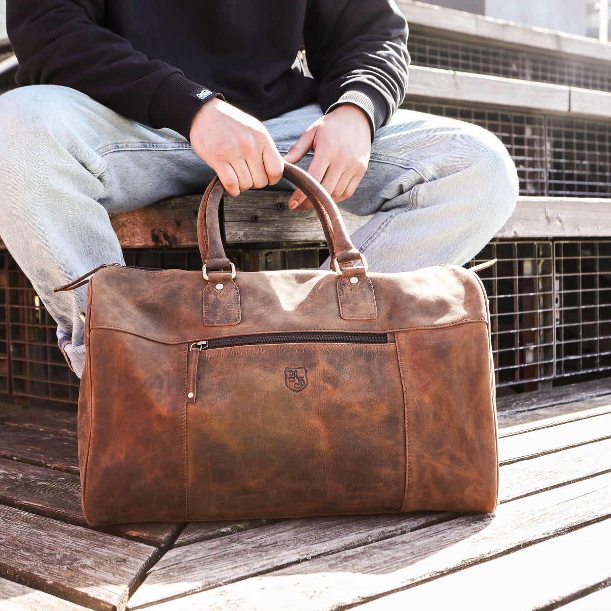 Hand Luggage & Gym Bag made of buffalo leather, view 9