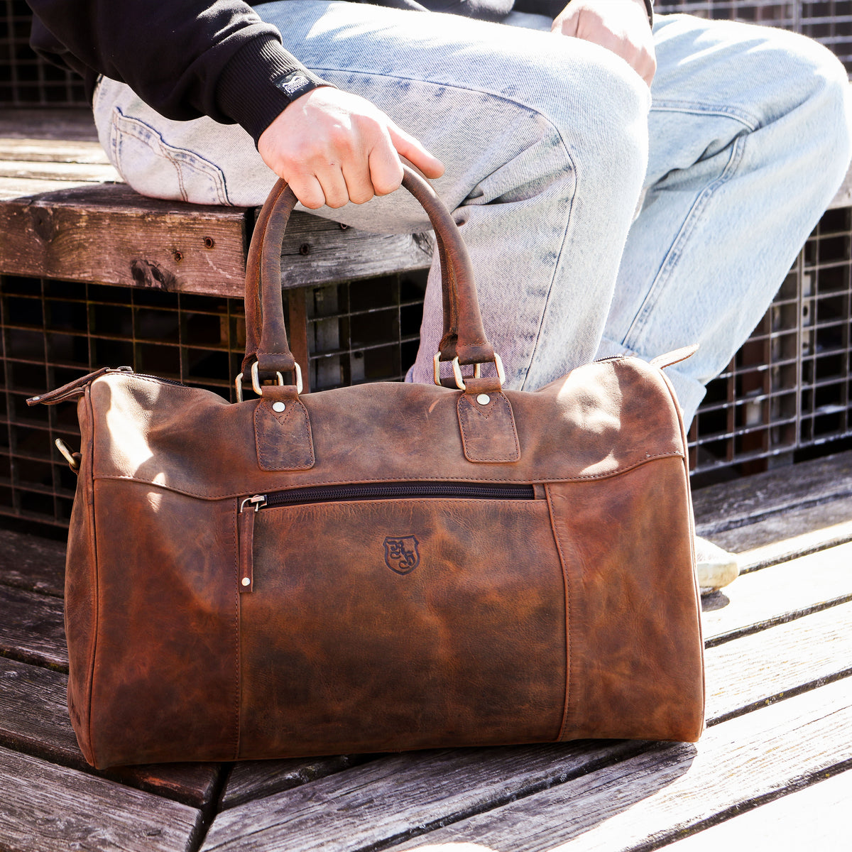 Hand Luggage & Gym Bag made of buffalo leather, view 2